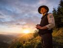 ranger beim sonnenuntergang im sauerland  kopie 