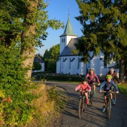 familien radausflug in der urlaubsregion lennestadt kirchhundem