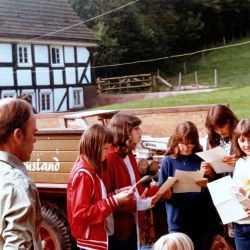 besichtigung einer schulklasse auf unserem bauernhof im sauerland besichtigung einer schulklasse auf unserem bauernhof im sauerland
